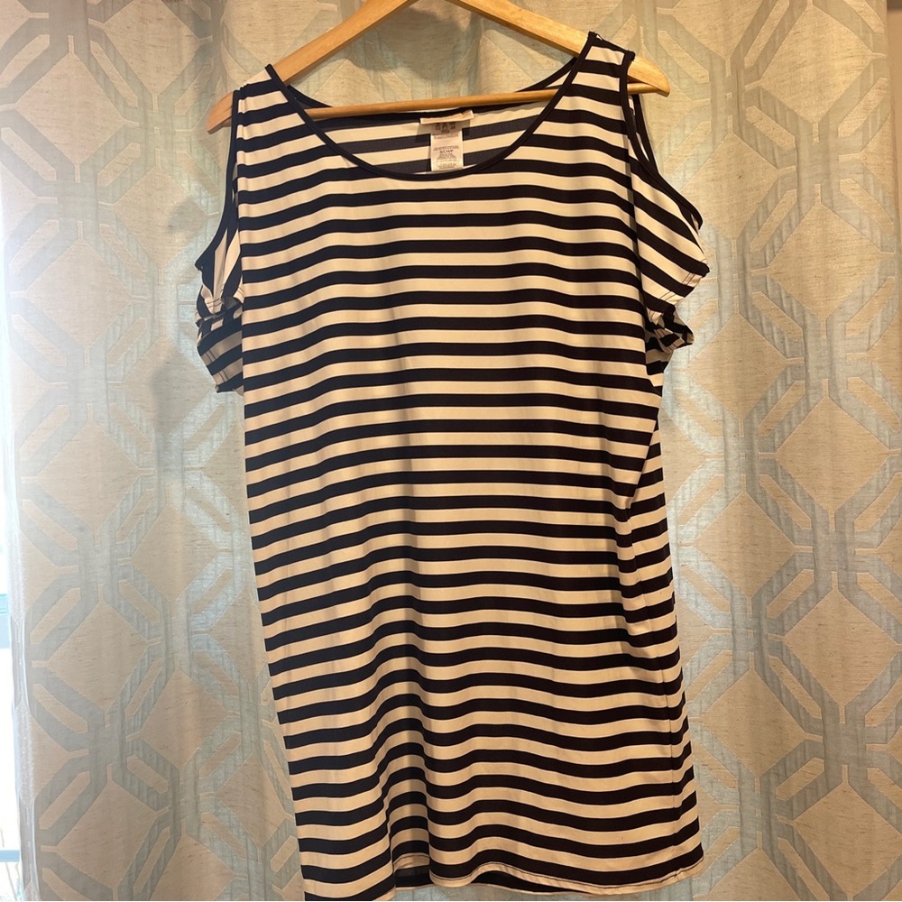 Michael Kors Blue and White Striped Could Shoulder Jersey‎ Knit Shirt Size Small